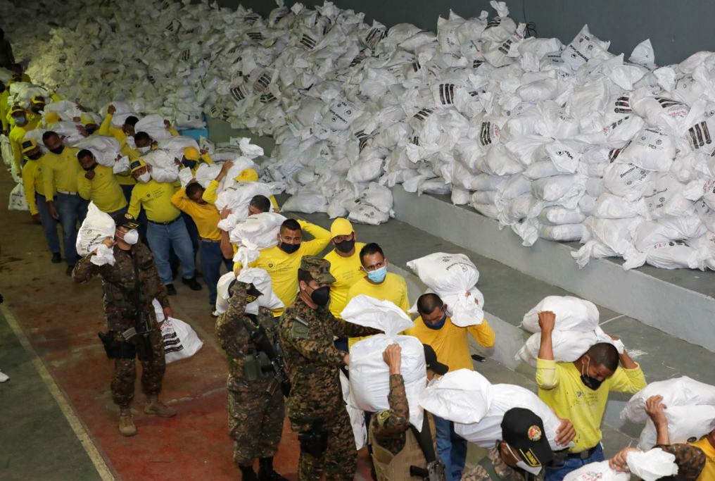 Gobierno continúa hoy la distribución de paquetes alimentarios para más familias gobierno-continua-hoy-la-distribucion-de-paquetes-alimentarios-para-mas-familias
